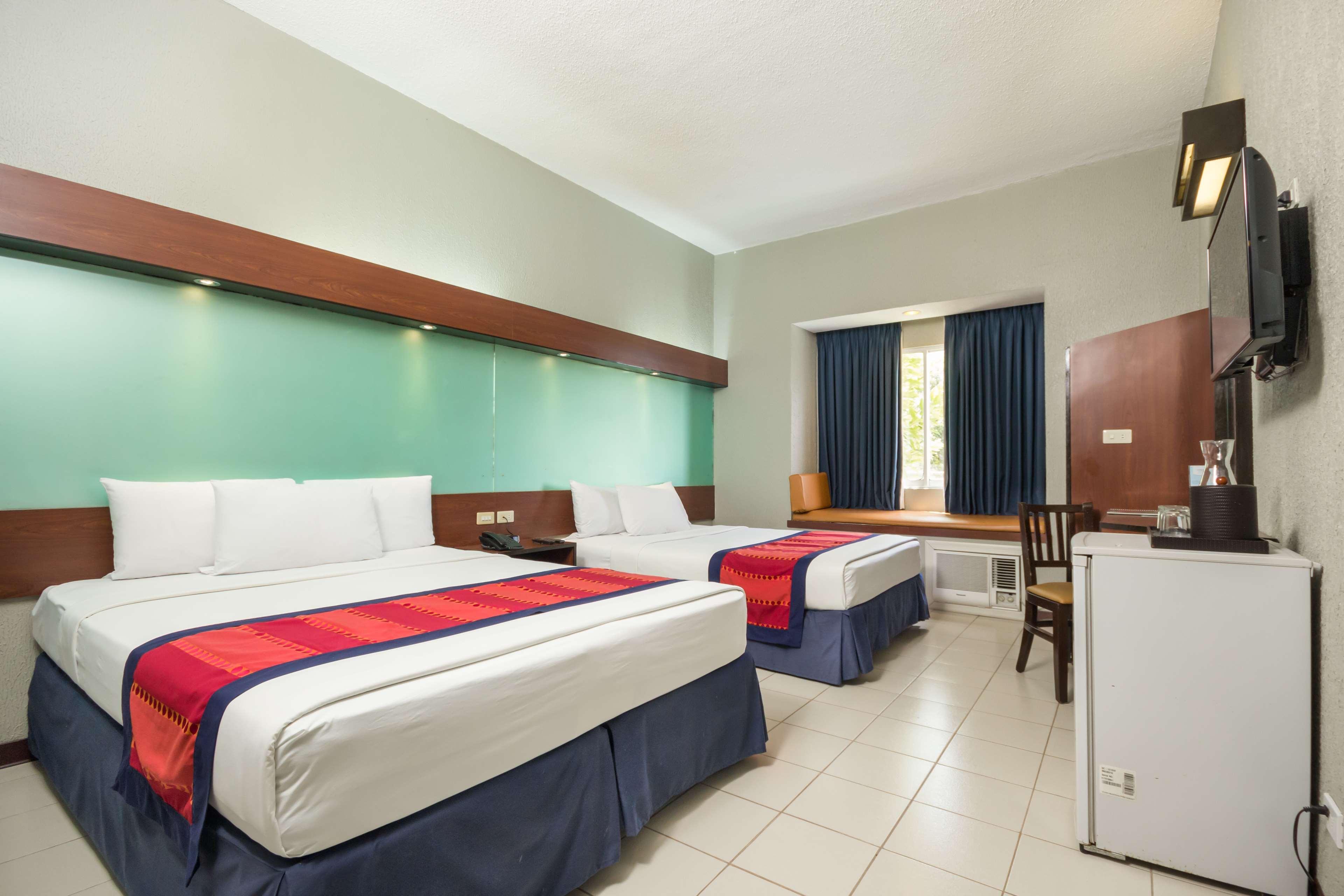 Microtel By Wyndham Eagle Ridge General Trias  Luaran gambar