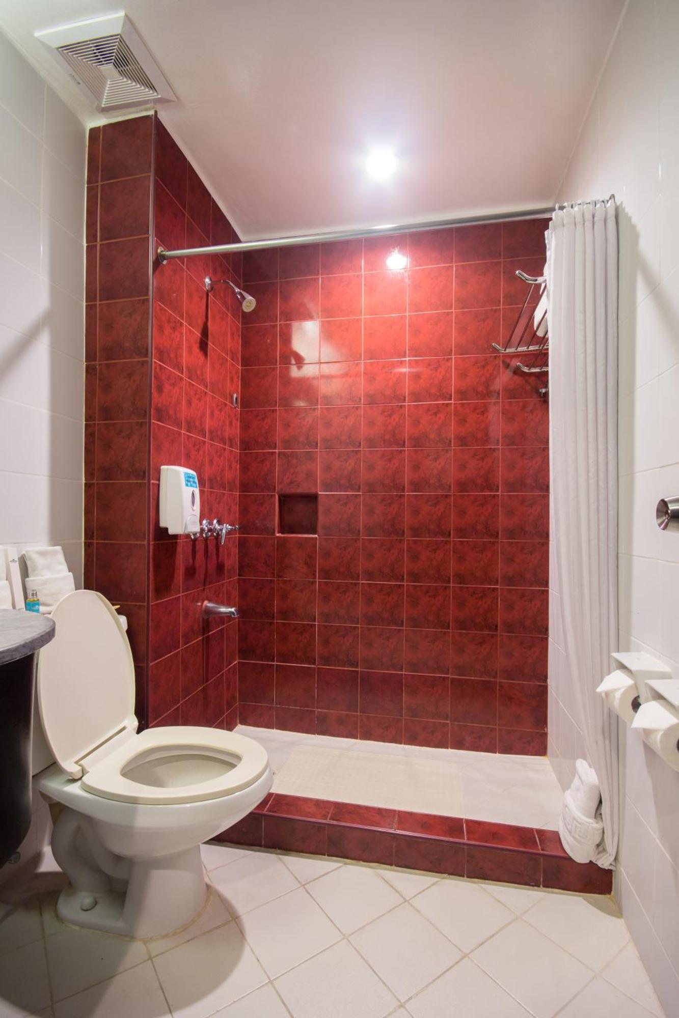 Microtel By Wyndham Eagle Ridge General Trias  Luaran gambar