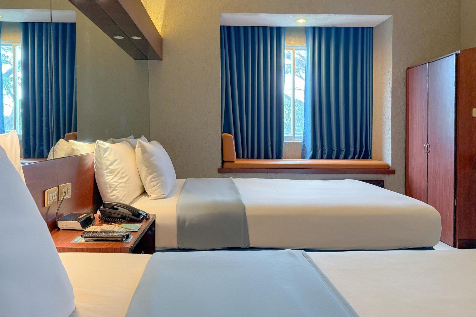 Microtel By Wyndham Eagle Ridge General Trias  Luaran gambar