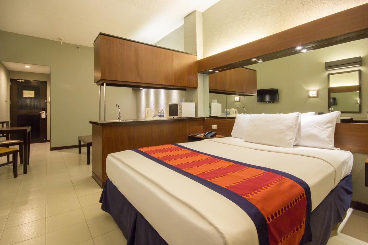 Microtel By Wyndham Eagle Ridge General Trias  Luaran gambar